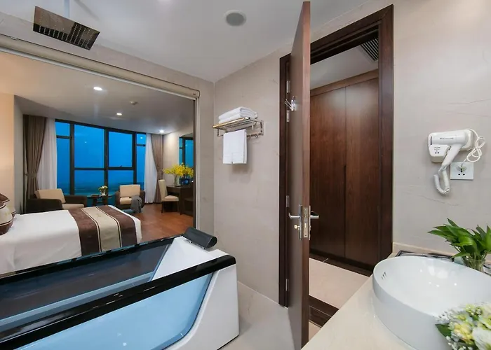 Hotel Marina Hạ Long